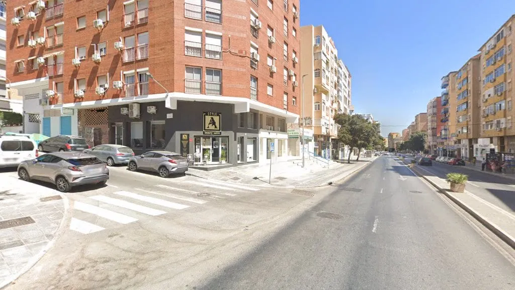 Avenida de Carlos Haya, en Cruz de Humilladero (Málaga), donde está el salón